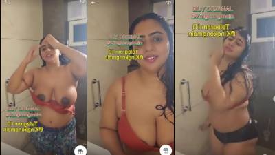 Mallu Shower - Nila Nambiar - Premium Video