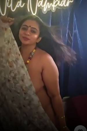 Nila Saree Strip - Nila Nambiar - Premium Video